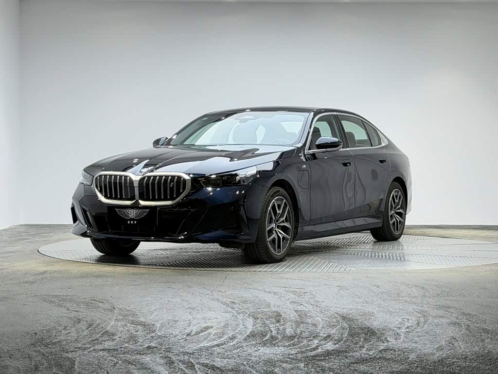 BMW i5