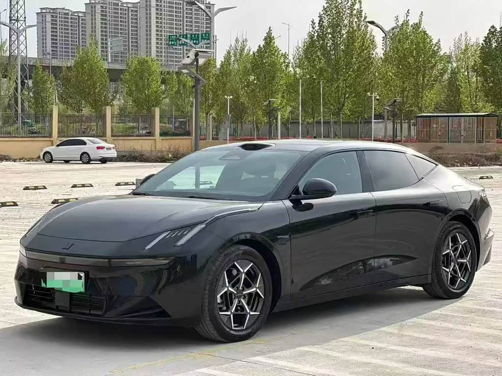 Lynk & Co 10