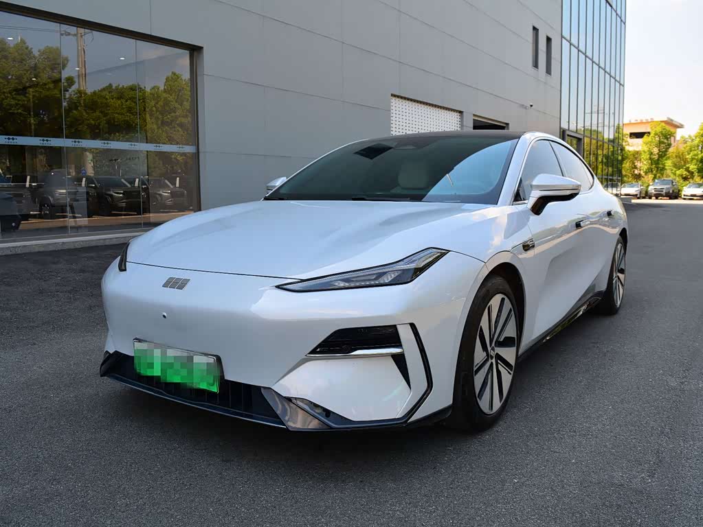 Geely Galaxy Galaxy E8