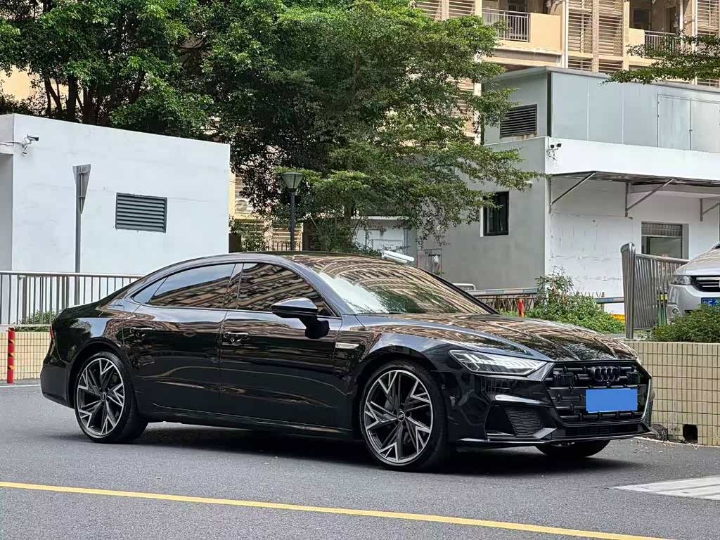 Audi A7L