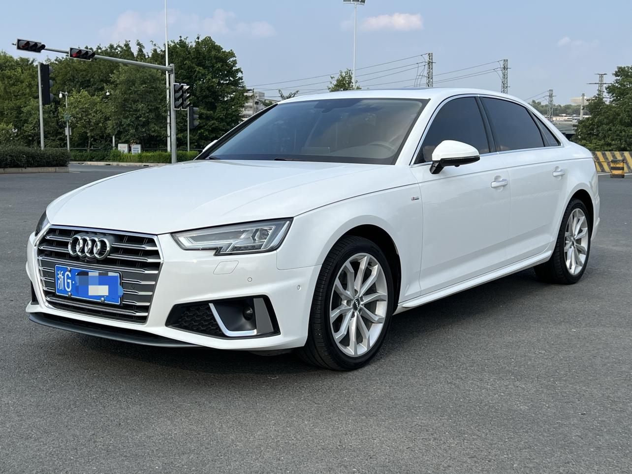 Audi A4L