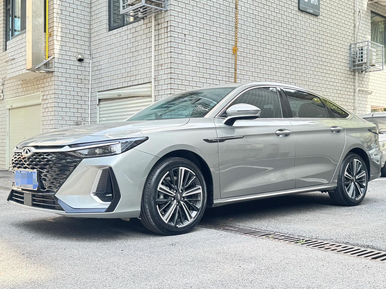 Chery Arrizo 8
