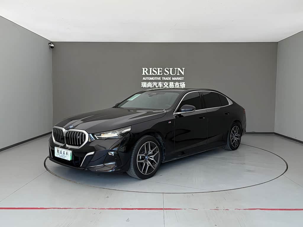 BMW i5