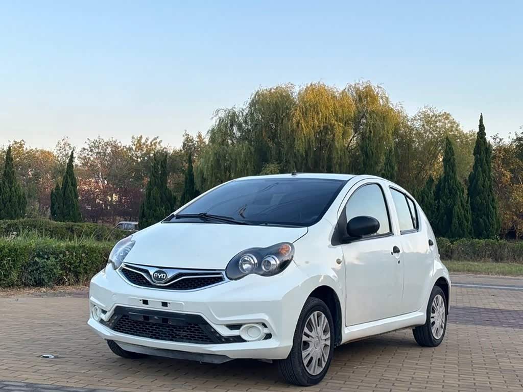 BYD F0