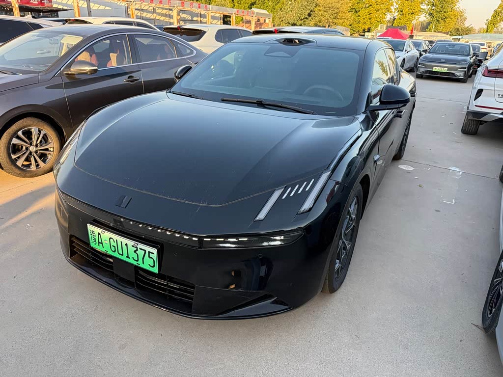 Lynk & Co 10