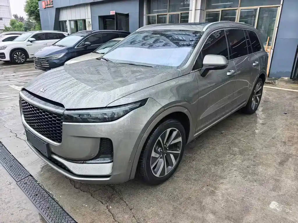 Li Auto ONE