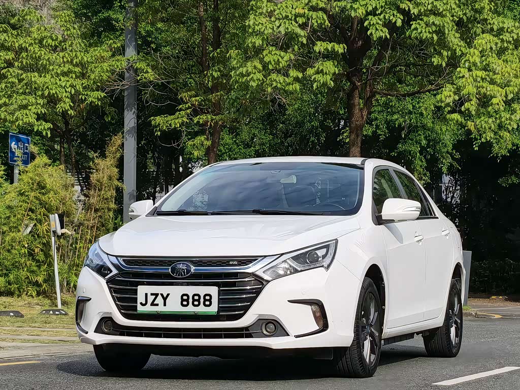 BYD Qin NEV