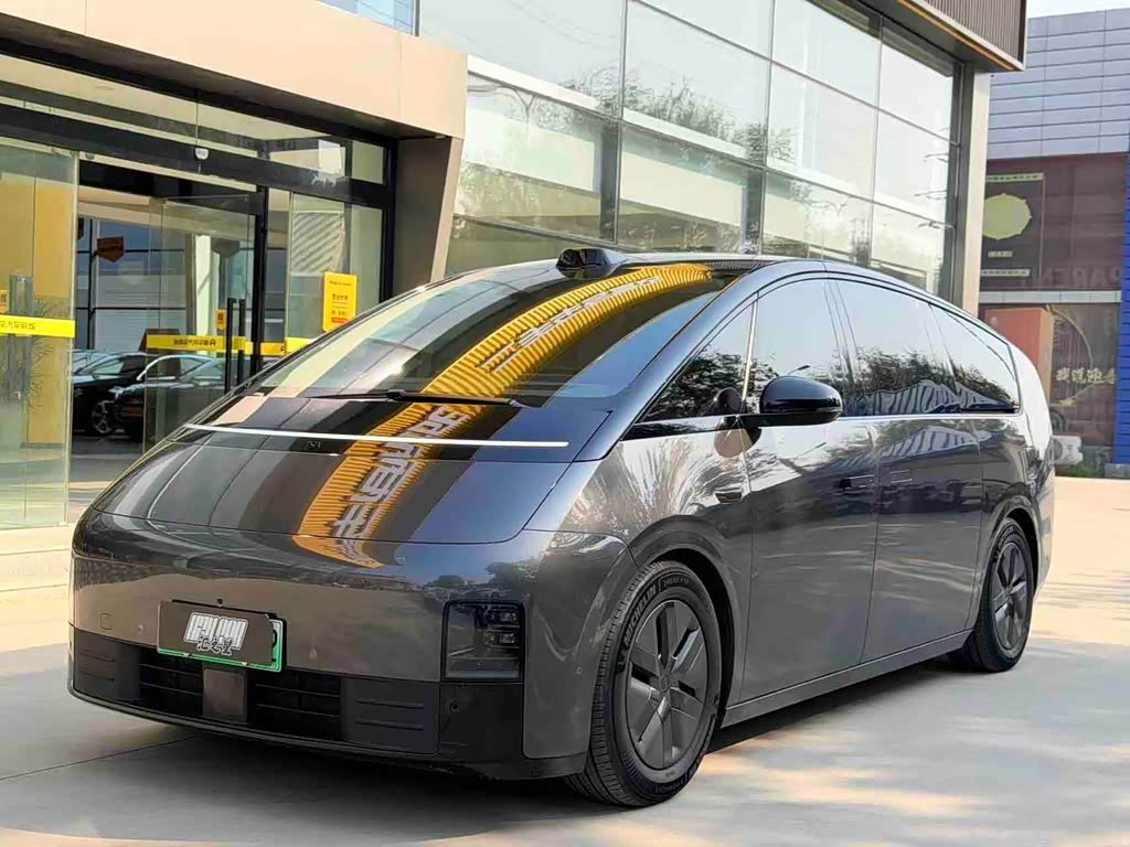 Li Auto MEGA