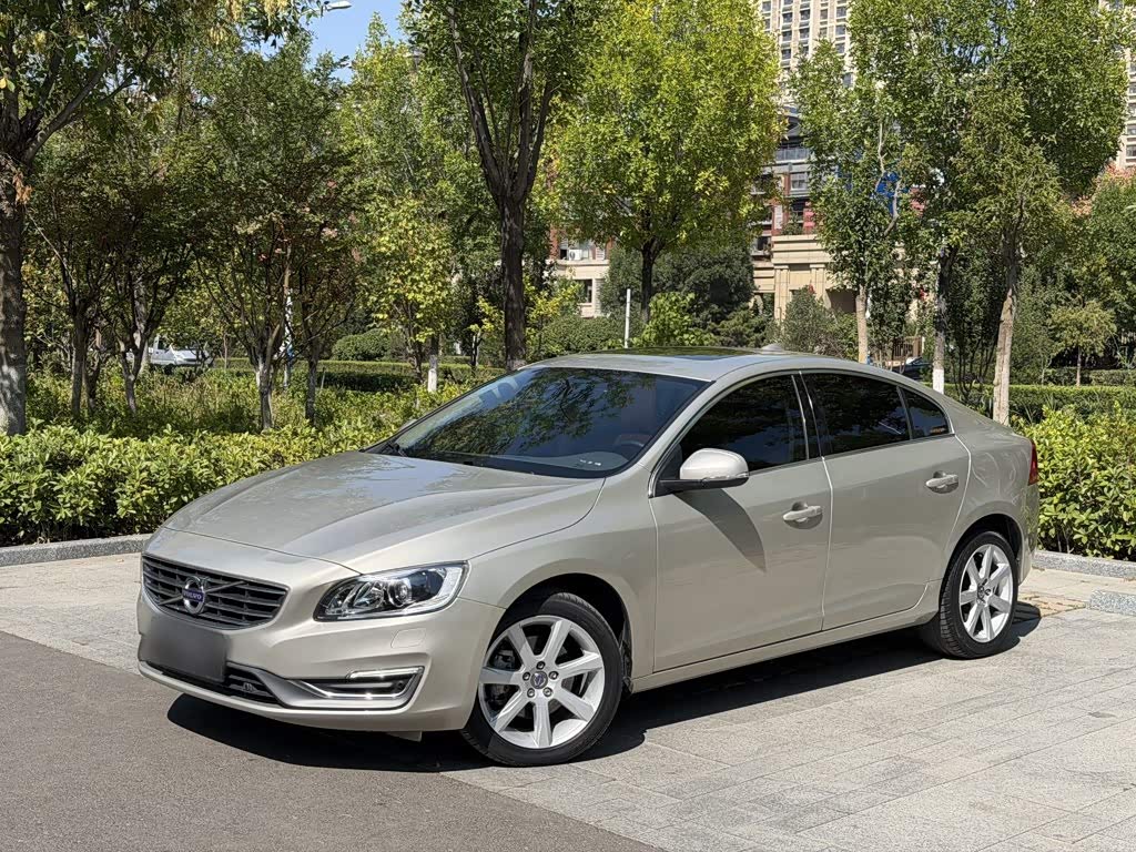 Volvo S60