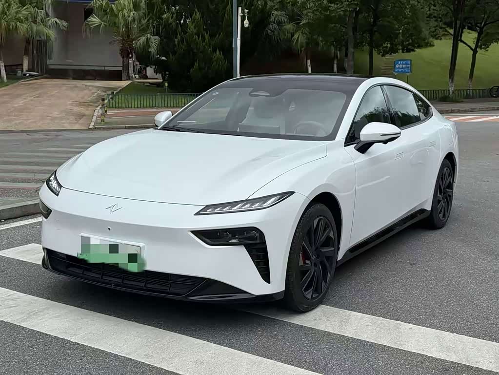 Dongfeng eπ007