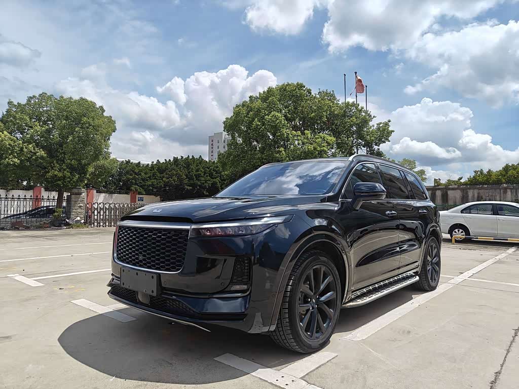 Li Auto ONE