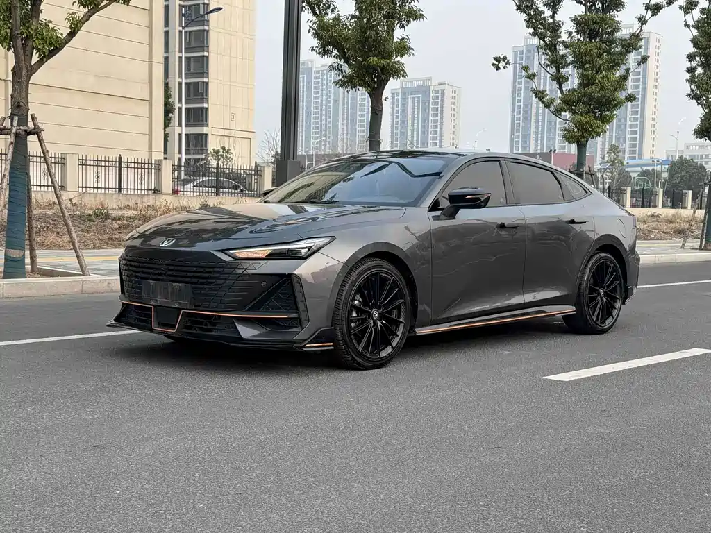 Changan UNI-V