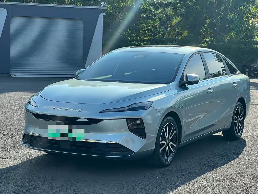 Roewe D6