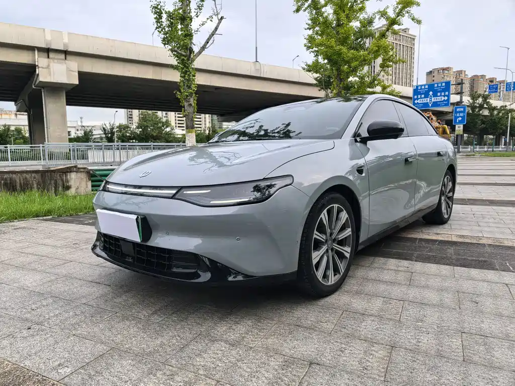 Leapmotor C01