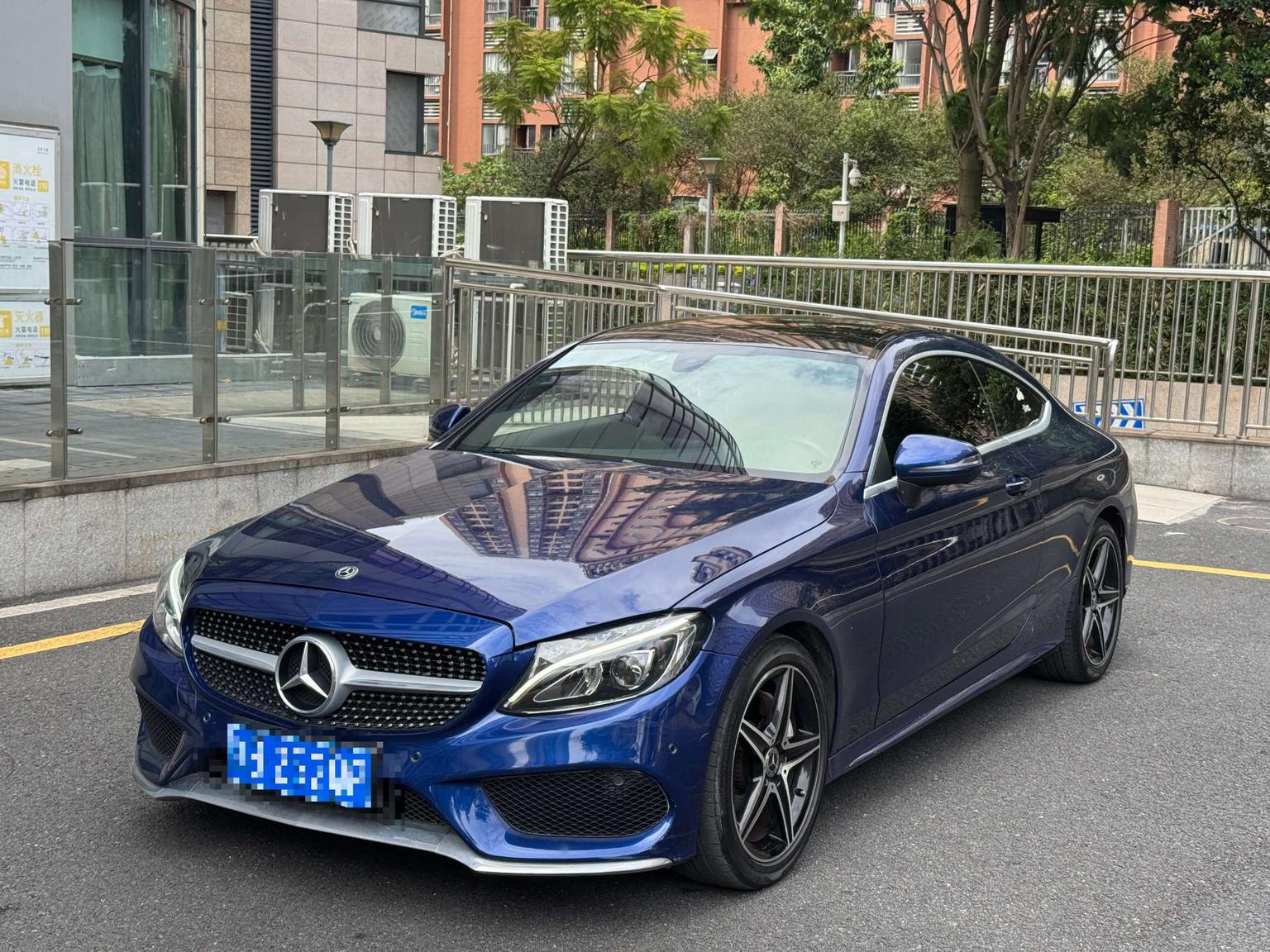 Mercedes-Benz C-Class