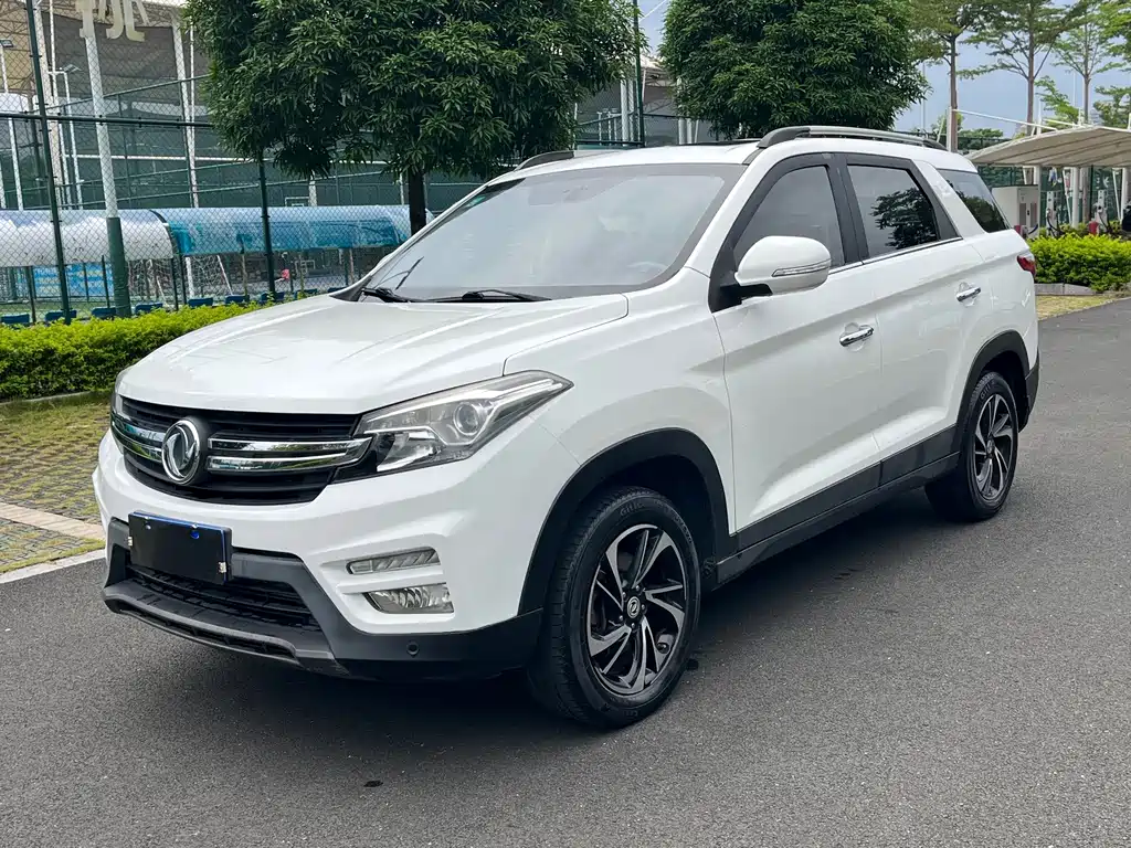 Dongfeng S560