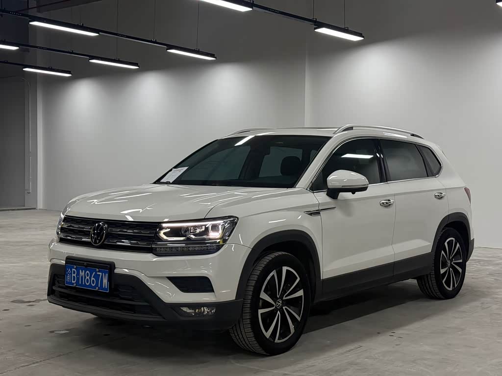 Volkswagen Tharu