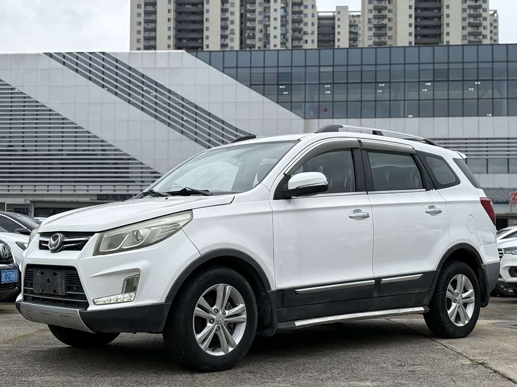 BAIC S3