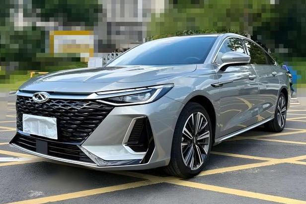 Chery Arrizo 8