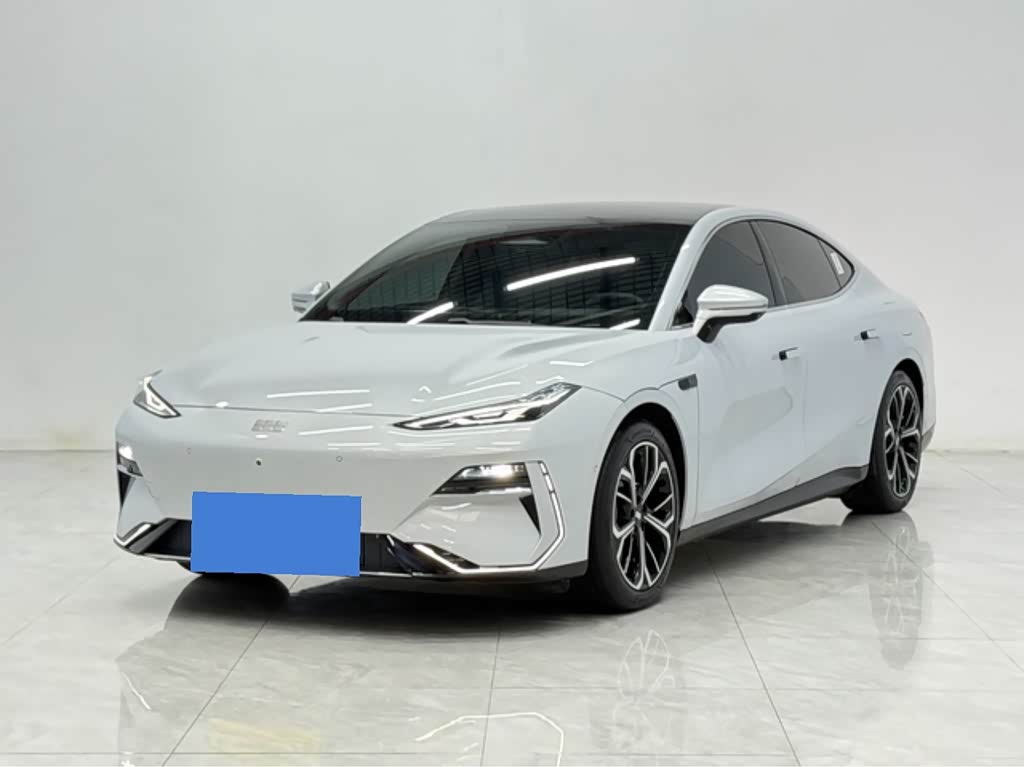 Geely Galaxy Galaxy E8