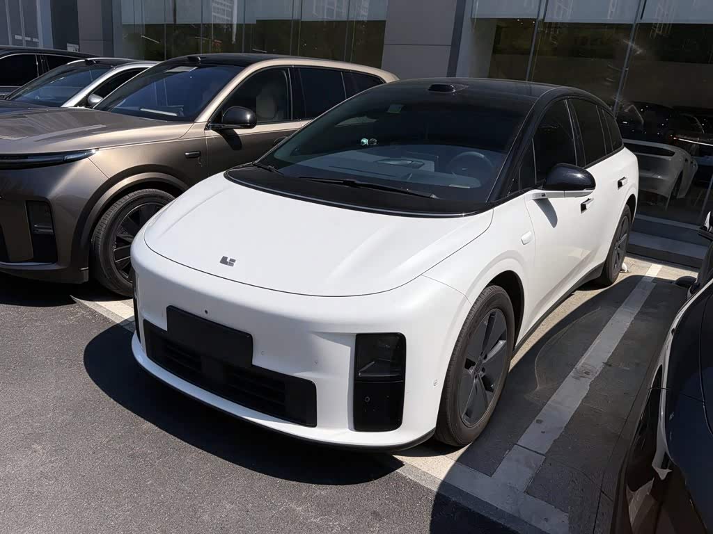 Li Auto i6