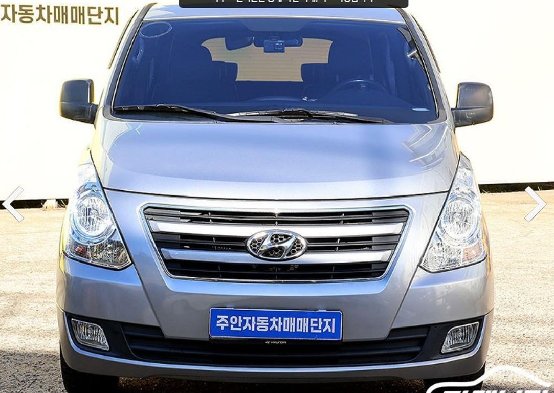 Hyundai Starex