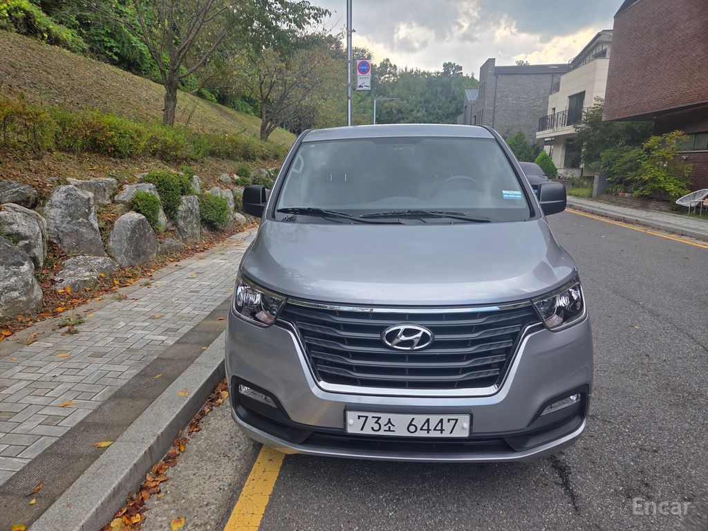Hyundai Grand Starex