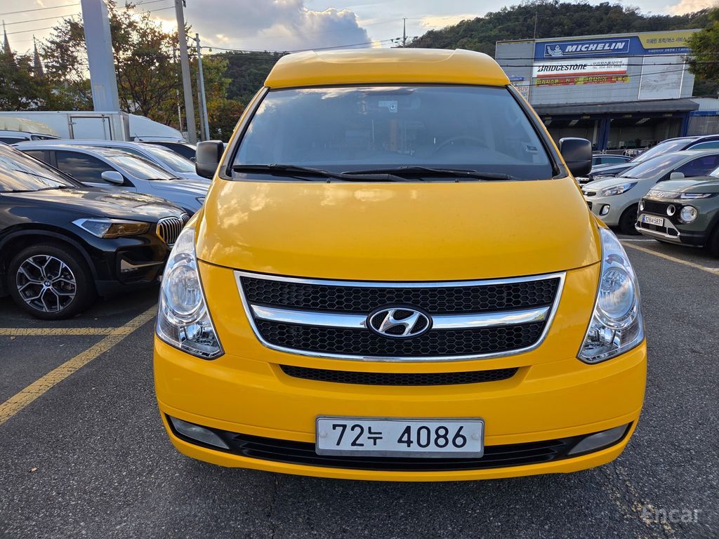 Hyundai Grand Starex