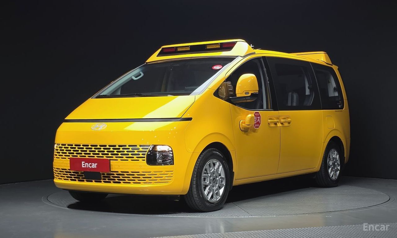 Hyundai Staria