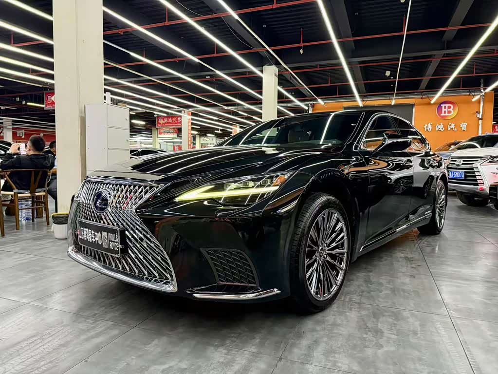 Lexus LS