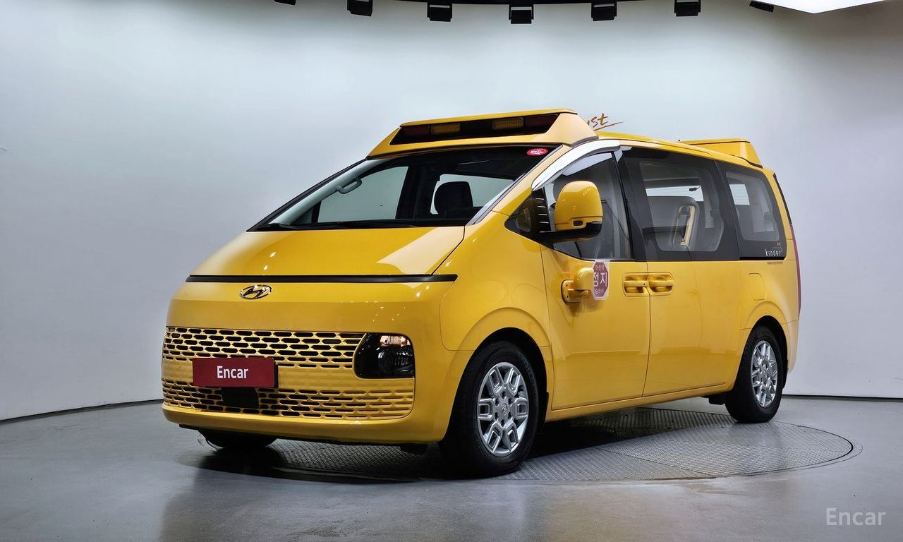 Hyundai Staria