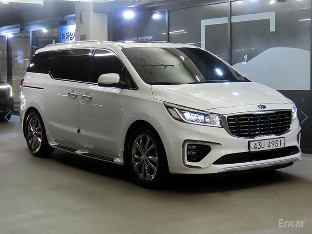 Kia Carnival