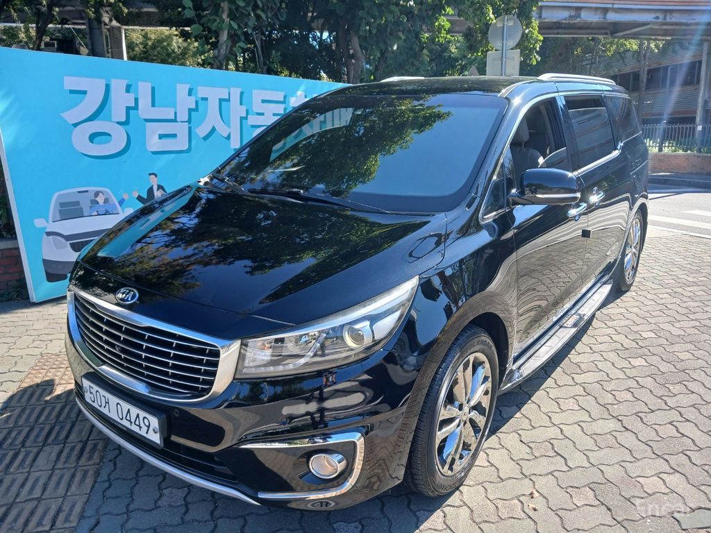 Kia Carnival