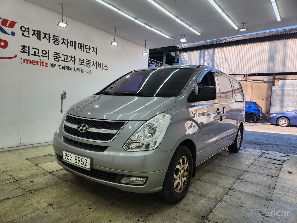 Hyundai Grand Starex