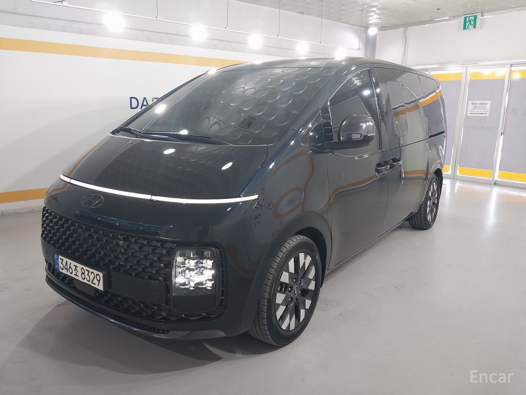 Hyundai Staria