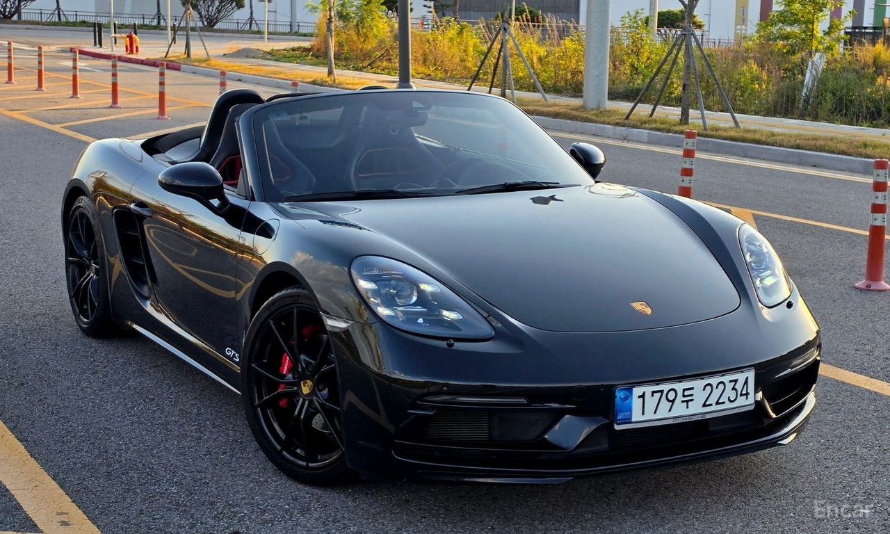 Porsche 718