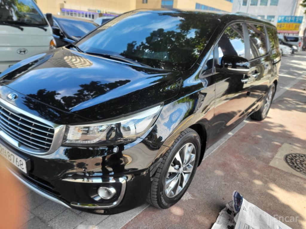 Kia Carnival