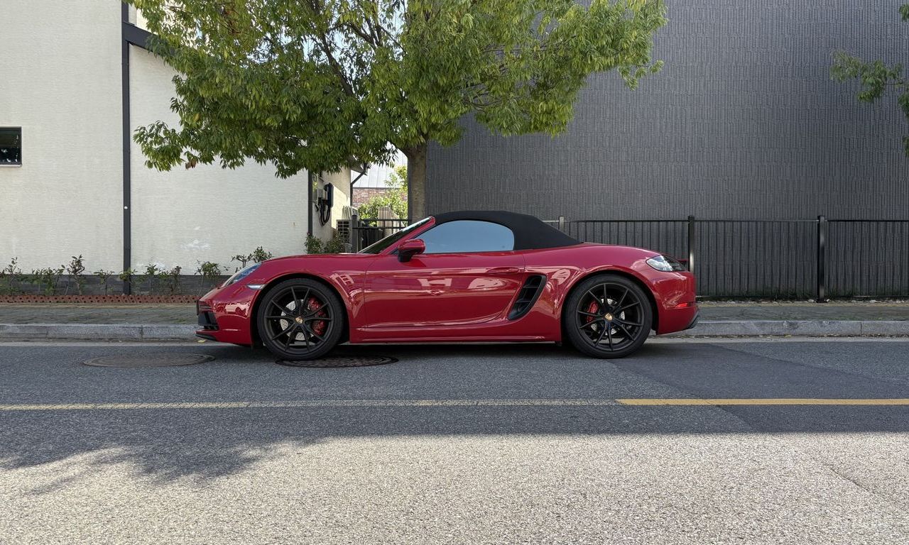 Porsche 718