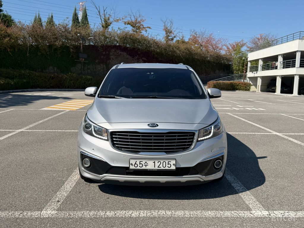 Kia Carnival