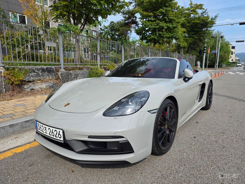 Porsche 718