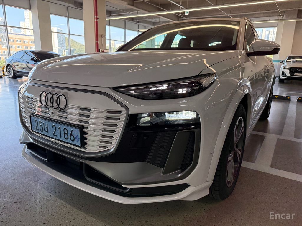 Audi Q6 e-tron