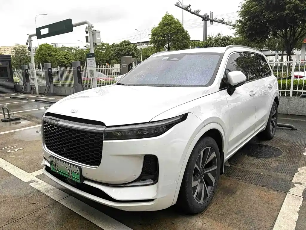 Li Auto ONE
