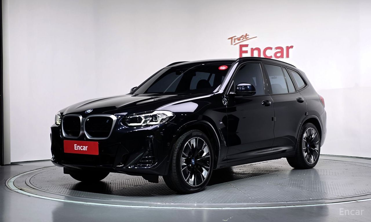 BMW iX3