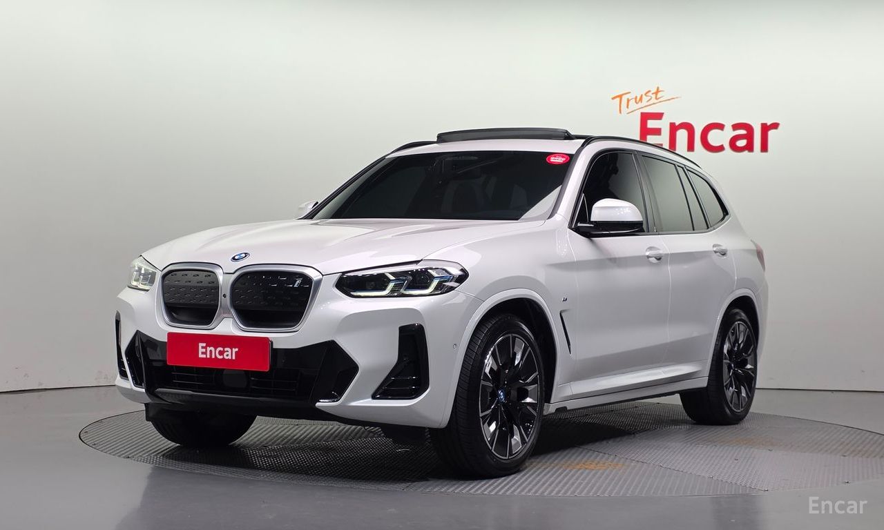 BMW iX3