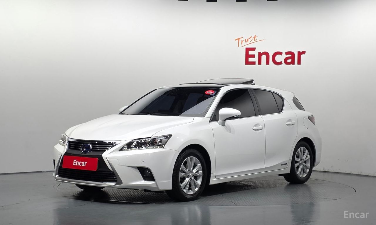 Lexus CT200h