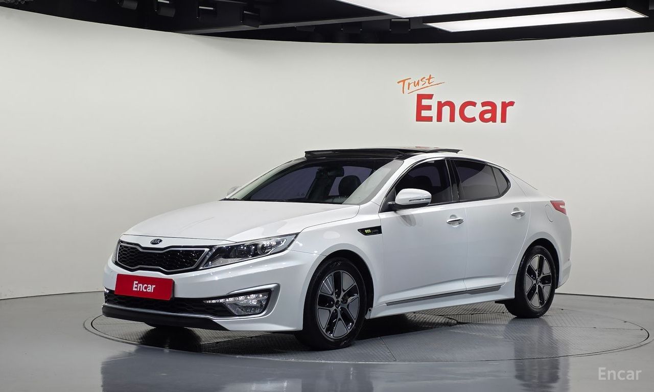Kia K5 hybrid