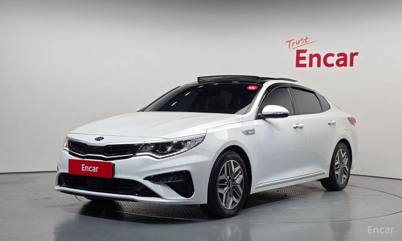 Kia K5 hybrid