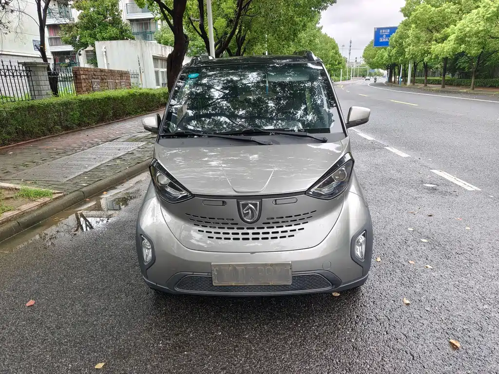 Baojun E100