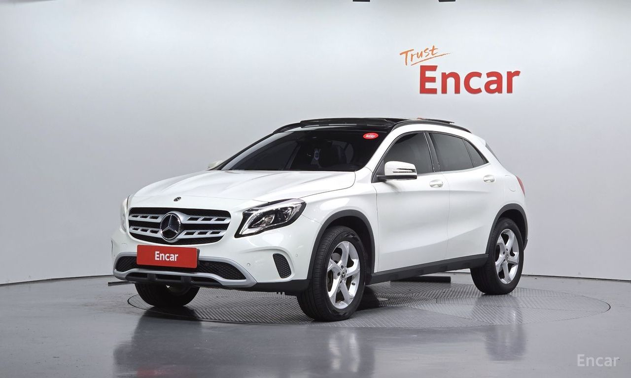 Mercedes-Benz GLA-Class X156