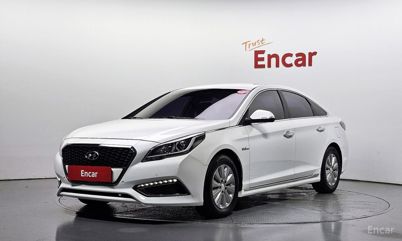 Hyundai LF Sonata hybrid